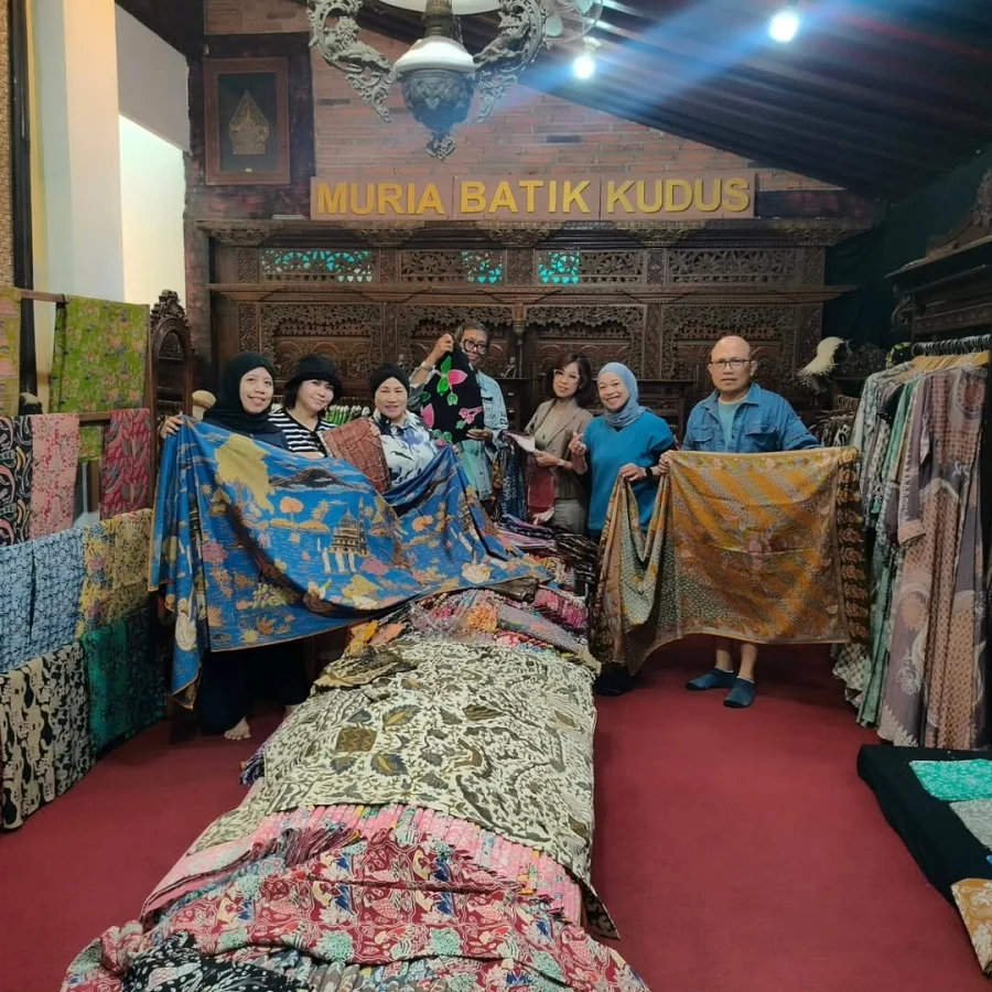 terima-kasih-kunjungan-desainer-ifc-semarang-kolaborasi-batik-kudus
