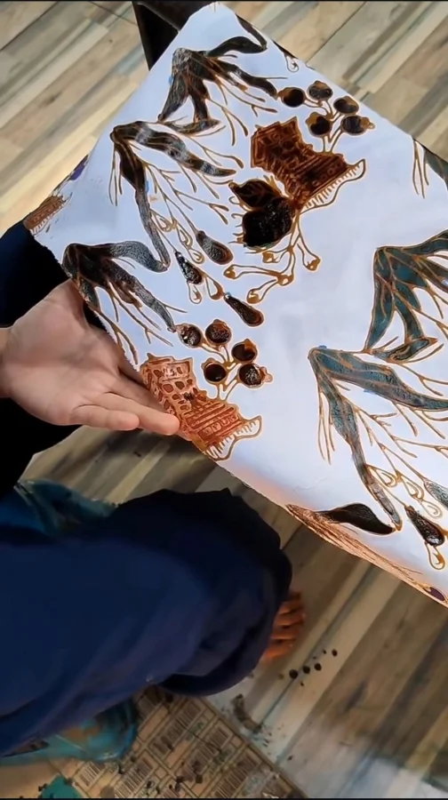 ngeblog-membatik-teknik-pelindung-warna-kontras-motif-muria-batik-kudus