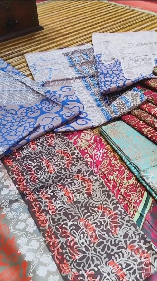 sarung-khas-kudus-batik-identitas-warna-favorit-terbatas