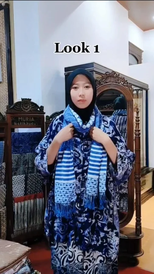 tips-styling-syal-batik-tampil-modis-makna-nusantara