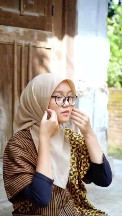 ready-stok-blouse-batik-couple-look-unik-meetup-pusat-perhatian
