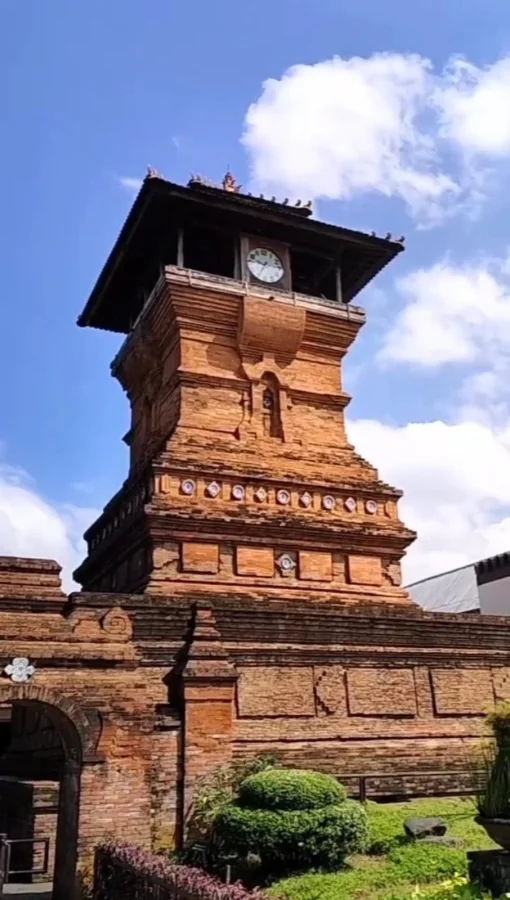 menara-kudus-cerita-unik-fakta-menarik